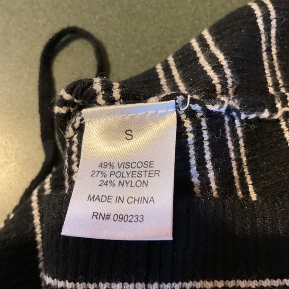 PacSun / Kendall and Kylie Tank Top Knit Black White Stripe NWT - Picture 9 of 10